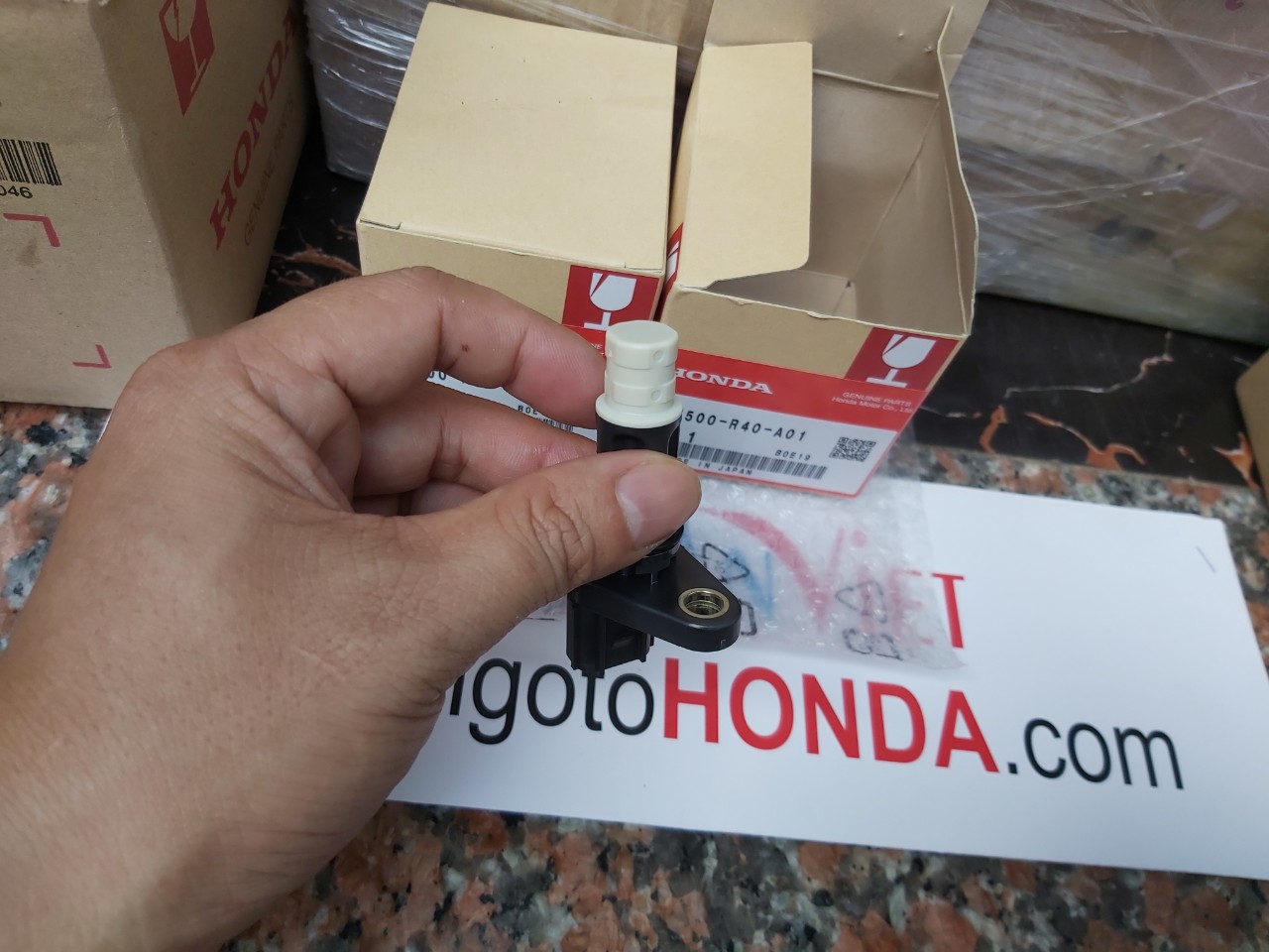 Cảm biến vị trí trục cơ xe honda CRV